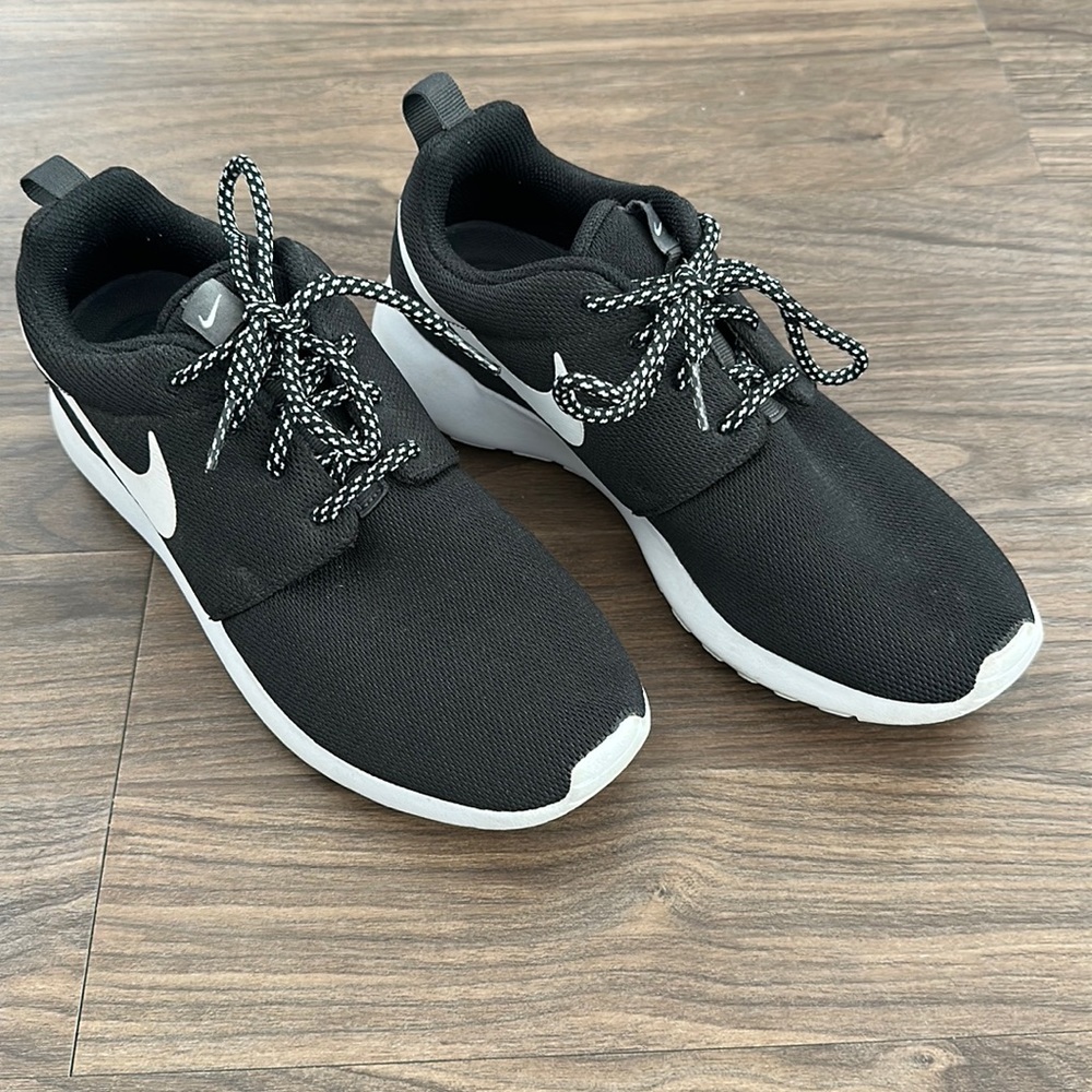 Womens Nike Roshe